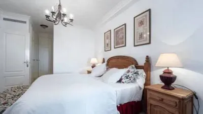 Apartment on Calle Edgar Neville photo 16
