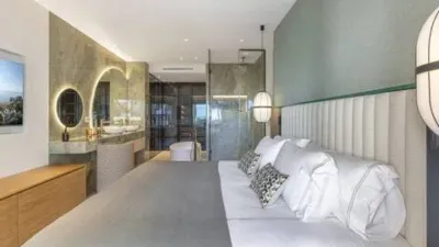 Apartment on Calle Real photo 22