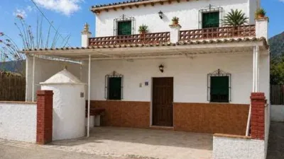 Rustic house on Calle Templo Budista No Number photo 2