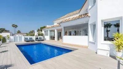 Chalet on Calle de la Luz photo 4