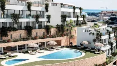 Terraced house on Avenida Fuengirola Nn photo 9