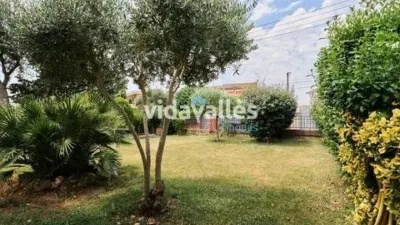 Chalet on Carrer del Montseny photo 37