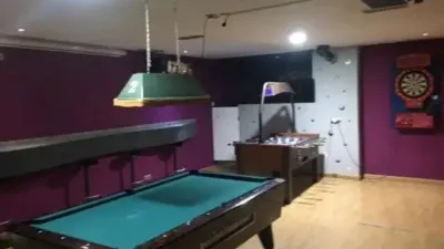 Local comercial en alquiler en Culleredo - Vista 2