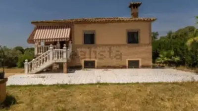 Chalet in La Carlota photo 2