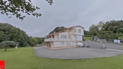 Chalet on Calle Isla, No. 10 photo 2