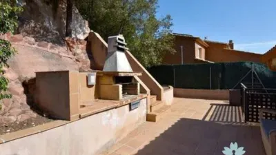 Chalet in Torrelles de Llobregat photo 26