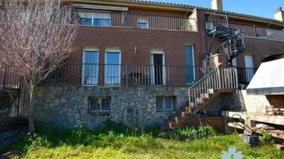 Townhouse in Torrelles de Llobregat photo 24