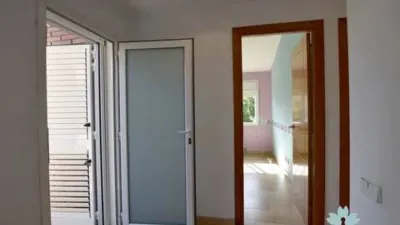 Chalet in Torrelles de Llobregat photo 14