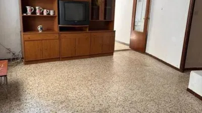 Casa adosada en venta en Alcalá del Júcar - Más