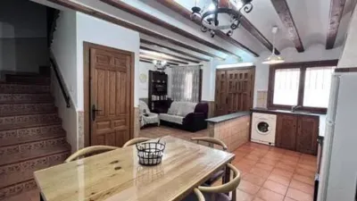 Townhouse in Alcalá del Júcar photo 8