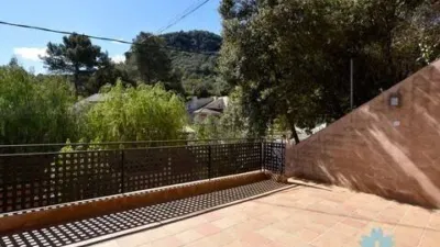 Chalet in Torrelles de Llobregat photo 35