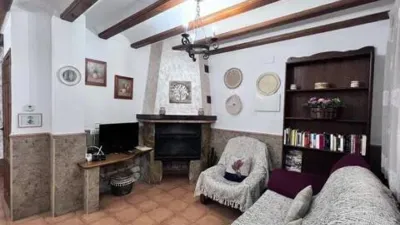 Townhouse in Alcalá del Júcar photo 7