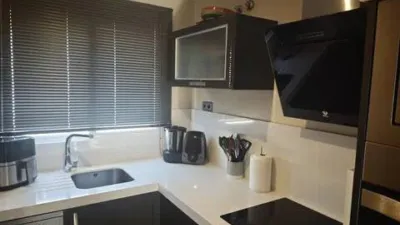 Flat on Calle Lechin photo 8