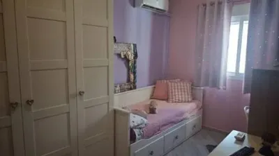 Flat on Calle Lechin photo 12