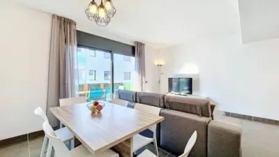 Apartment on Carrer de la Roca Maura photo 11