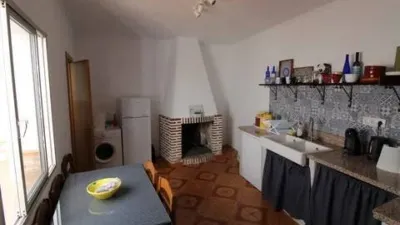 Townhouse in El Gastor photo 14