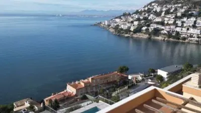 Townhouse in Port Esportiu-Canyelles-Puig Rom photo 11