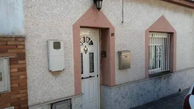 Terraced house in Sant Vicenç dels Horts photo 2