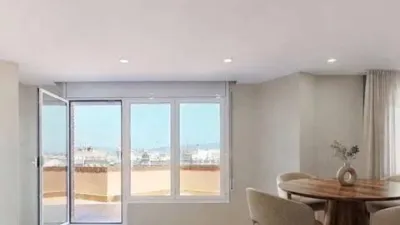 Top-floor apartment on Calle del Corazón de María photo 2