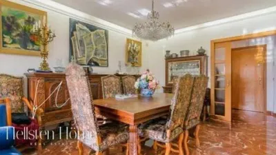 Apartment in Centre photo 9
