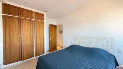 Apartment on Carrer del Puig Rom photo 28