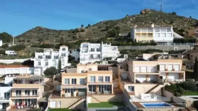 Townhouse in Port Esportiu-Canyelles-Puig Rom photo 8