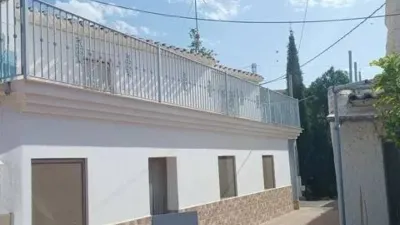 Townhouse in Abejuela photo 2
