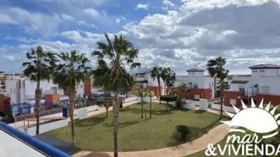 Townhouse on Avenida de la Alhambra photo 17