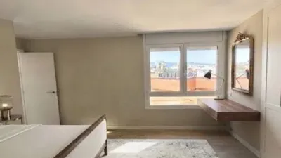 Top-floor apartment on Calle del Corazón de María photo 6