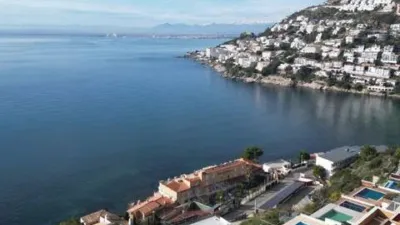 Townhouse in Port Esportiu-Canyelles-Puig Rom photo 7