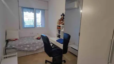Apartment on Carrer de Jordi Rubió i Balaguer photo 16