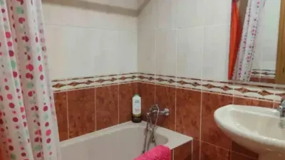 Apartment on Carrer de Jordi Rubió i Balaguer photo 24