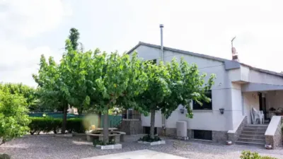 Chalet on Carrer del Garbí photo 9