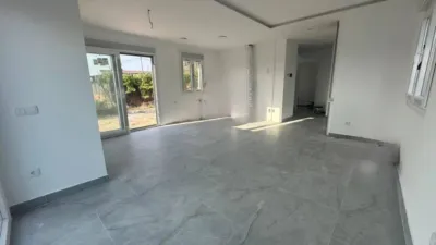 Single-family house on Calle de Santa Gema photo 2