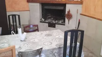 Chalet en venta en Calle de Petra Fernández Bobadilla, Fuenmayor de 328.000 €