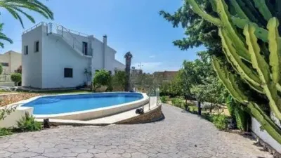 Chalet on Calle Cometa Carrio Nn photo 19