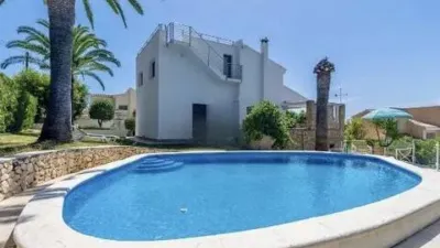Chalet on Calle Cometa Carrio Nn photo 9