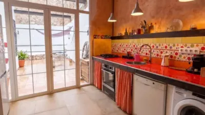 Chalet on Carrer del Mar photo 6