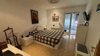 Apartment in Valls photo 3