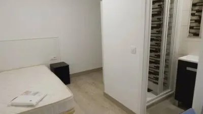 Habitación en alquiler en Calle de Bilbao, cerca de Calle del Capitán Méndez Vigo, Santo Tomás-Universidad (Ávila Capital) de 380 €<span>/mes</span>