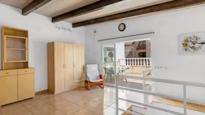 Chalet on Arquitecto Larramendi Street photo 24