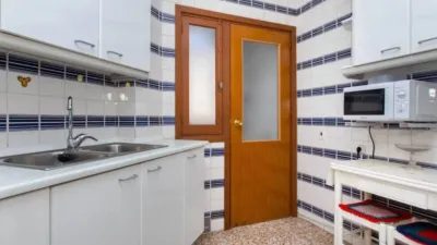 Top-floor apartment on Gumersindo Street photo 31