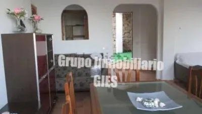 Terraced house on Joanot Martorell S-N street photo 5