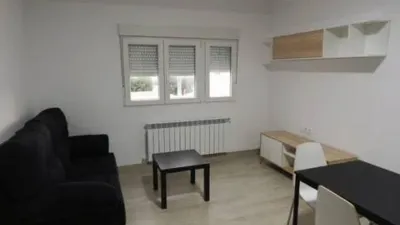 Habitación en alquiler en Calle de Bilbao, cerca de Calle del Capitán Méndez Vigo, Santo Tomás-Universidad (Ávila Capital) de 380 €<span>/mes</span>