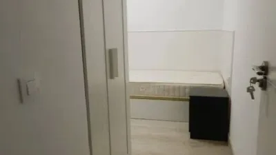 Habitación en alquiler en Calle de Bilbao, cerca de Calle del Capitán Méndez Vigo, Santo Tomás-Universidad (Ávila Capital) de 380 €<span>/mes</span>