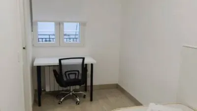 Habitación en alquiler en Calle de Bilbao, cerca de Calle del Capitán Méndez Vigo, Santo Tomás-Universidad (Ávila Capital) de 380 €<span>/mes</span>