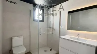 Apartment on Carrer de Linné photo 13