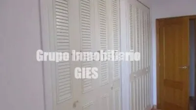 Terraced house on Joanot Martorell S-N street photo 16