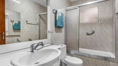 Chalet on Arquitecto Larramendi Street photo 22