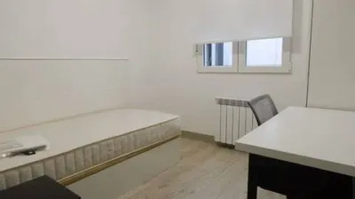 Habitación en alquiler en Calle de Bilbao, cerca de Calle del Capitán Méndez Vigo, Santo Tomás-Universidad (Ávila Capital) de 380 €<span>/mes</span>